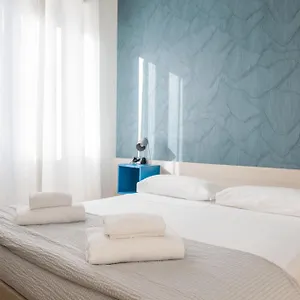https://bigi-stanza.italymilanhotels.net